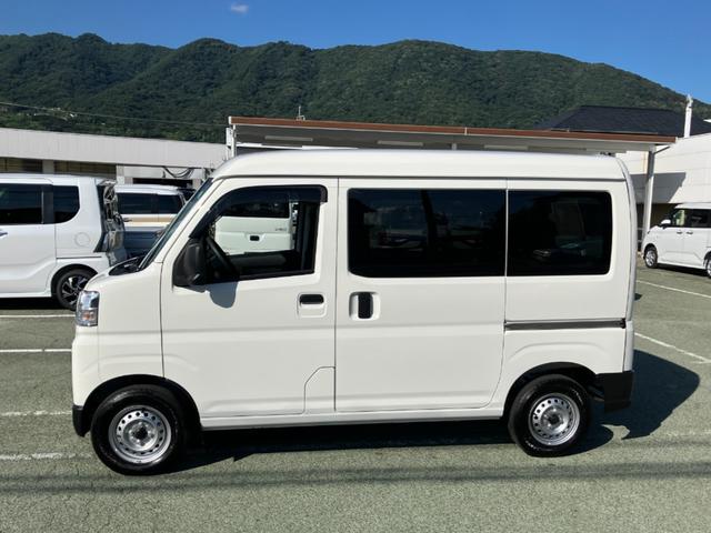 ハイゼットカーゴＤＸ　ＡＭ／ＦＭラジオデッキ　ＣＶＴ　４ＷＤスマートアシスト・コーナーセンサー・３モード電子制御４ＷＤ（ＣＶＴ車）・荷室長１，９１５ｍｍ・荷室幅１，４１０ｍｍ・荷室高１，２５０ｍｍ・ハロゲンヘッドランプ・マニュアルエアコン（山梨県）の中古車
