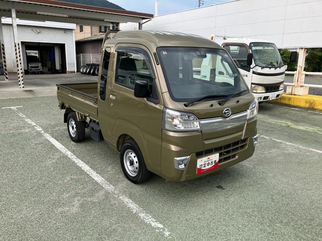 ハイゼットトラックジャンボＳＡIIIｔ　４ＷＤ　ＭＴ　純正ＣＤデッキ１オーナー　パートタイム４ＷＤ　エアバック　ＡＢＳ　プリクラッシュセーフティ　メンテナンスノート　車線逸脱警告（山梨県）の中古車