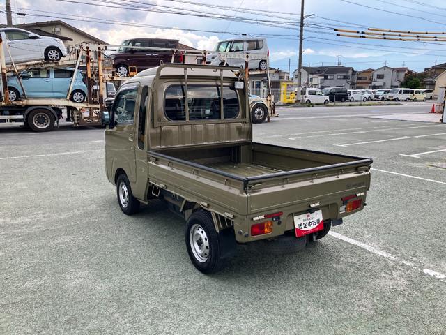 ハイゼットトラックジャンボＳＡIIIｔ　４ＷＤ　ＭＴ　純正ＣＤデッキ１オーナー　パートタイム４ＷＤ　エアバック　ＡＢＳ　プリクラッシュセーフティ　メンテナンスノート　車線逸脱警告（山梨県）の中古車