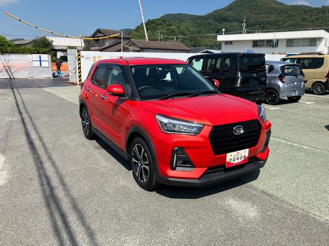ロッキープレミアムＧ　ディスプレイオーディオ装備　パノラマモニタースマートアシスト・コーナーセンサー・１７インチアルミ・ＬＥＤヘッドランプ・（自動消灯システム）・オートエアコン・プッシュエンジンスタート（山梨県）の中古車