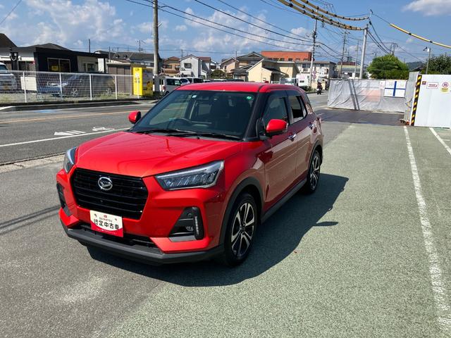 ロッキープレミアムＧ　ディスプレイオーディオ装備　パノラマモニタースマートアシスト・コーナーセンサー・１７インチアルミ・ＬＥＤヘッドランプ・（自動消灯システム）・オートエアコン・プッシュエンジンスタート（山梨県）の中古車