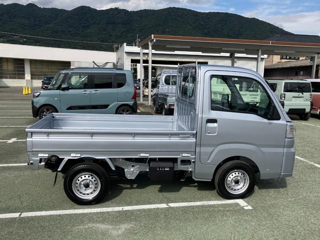 ハイゼットトラックスタンダード　農用スペシャル　ＡＭ／ＦＭラジオデッキスマートアシスト・コーナーセンサー・切り替え式４ＷＤ（ＣＶＴ車）・スーパーデフロック・ハロゲンヘッドランプ・マニュアルエアコン・リア４枚リーフスプリング（山梨県）の中古車
