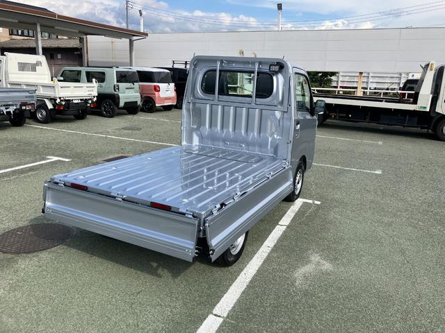 ハイゼットトラックスタンダード　農用スペシャル　ＡＭ／ＦＭラジオデッキスマートアシスト・コーナーセンサー・切り替え式４ＷＤ（ＣＶＴ車）・スーパーデフロック・ハロゲンヘッドランプ・マニュアルエアコン・リア４枚リーフスプリング（山梨県）の中古車