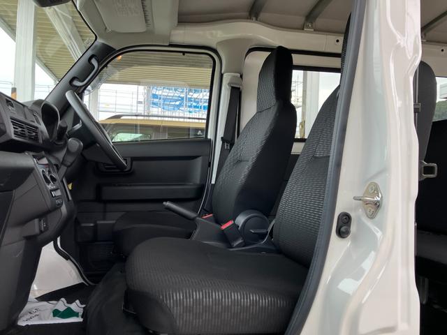 ハイゼットカーゴデラックス 4WD CVT AM/FMラジオデッキスマートアシスト・コーナーセンサー・3モード電子制御4WD(CVT車)・荷室長1,915mm・荷室幅1,410mm・荷室高1,250mm・ハロゲンヘッドランプ・マニュアルエアコン(山梨県)の中古車