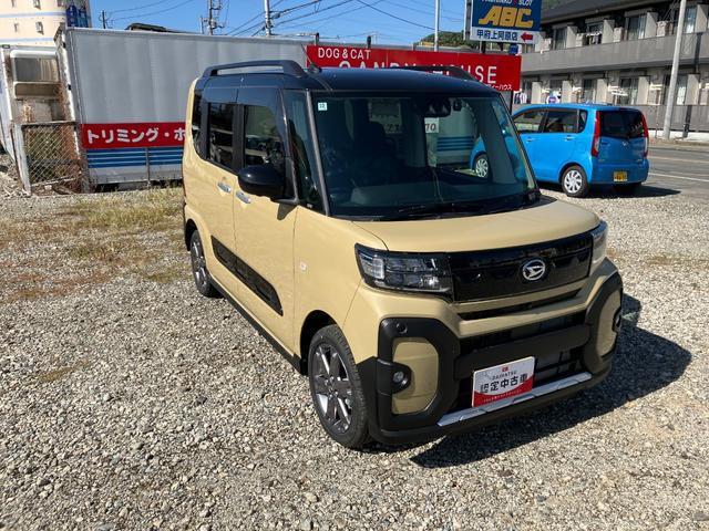 タントファンクロスターボ　４ＷＤ　ディスプレイオーディオスマートアシスト・ＬＥＤヘッドライト・１５インチアルミホイール・両側パワースライドドア・ＵＳＢソケット・運転席助手席シートヒーター・フルファブリックシート・本革巻ステアリングホイール（山梨県）の中古車