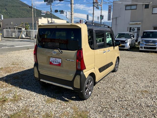 タントファンクロスターボ　４ＷＤ　ディスプレイオーディオスマートアシスト・ＬＥＤヘッドライト・１５インチアルミホイール・両側パワースライドドア・ＵＳＢソケット・運転席助手席シートヒーター・フルファブリックシート・本革巻ステアリングホイール（山梨県）の中古車