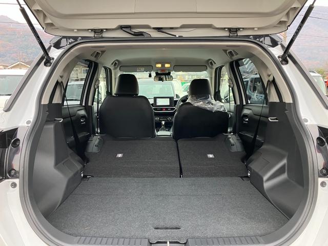 ロッキープレミアムG HEV 純正ナビゲーション ドラレコスマートアシスト・コーナーセンサー・ハイブリッド専用17インチアルミ・LEDヘッドランプ・(自動消灯システム)・シーケンシャルターンランプ・オートエアコン・運転席助手席シートヒーター(山梨県)の中古車