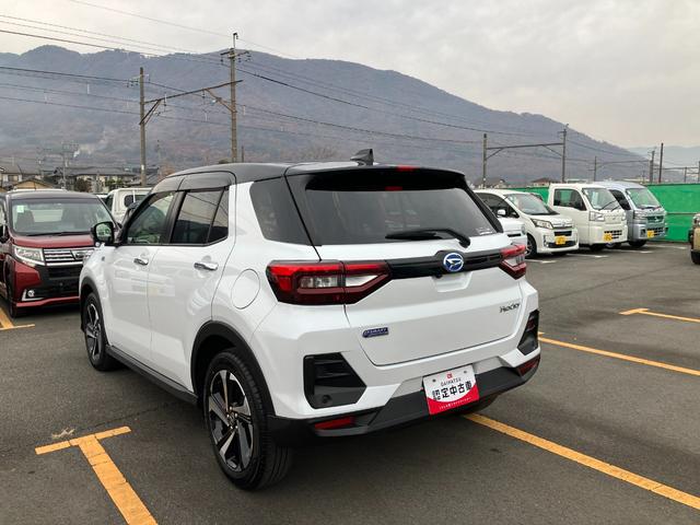 ロッキープレミアムG HEV 純正ナビゲーション ドラレコスマートアシスト・コーナーセンサー・ハイブリッド専用17インチアルミ・LEDヘッドランプ・(自動消灯システム)・シーケンシャルターンランプ・オートエアコン・運転席助手席シートヒーター(山梨県)の中古車