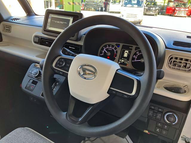 ムーヴキャンバスストライプスＧ　純正ナビゲーション　バックモニターナビ　スマートキープッシュスタート　キーフリーキー　ワンオーナー車　車線逸脱警報　運転席エアバック　オートハイビーム　ＡＢＳ　点検記録簿　エマージェンシーブレーキ（山梨県）の中古車