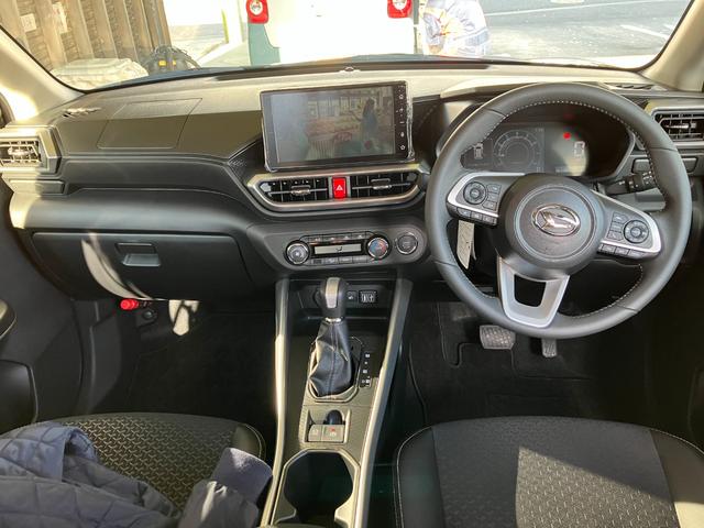 ロッキープレミアムG 4WD ディスプレイオーディオ装備スマートアシスト・コーナーセンサー・17インチアルミ・LEDヘッドランプ・(自動消灯システム)・オートエアコン・プッシュエンジンスタート(山梨県)の中古車