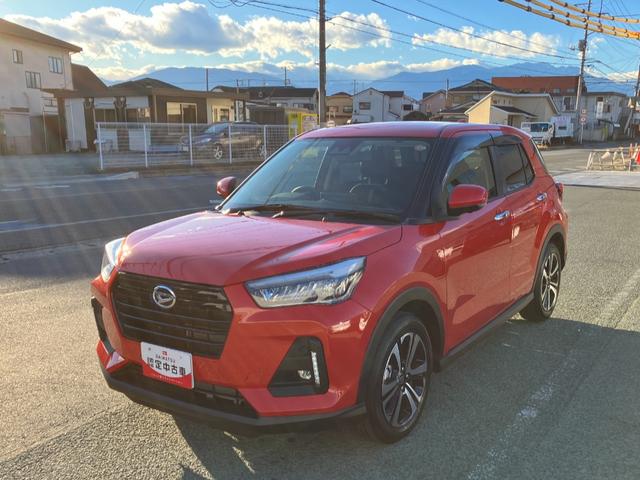 ロッキープレミアムＧ　ディスプレイオーディオ　パノラマモニタースマートアシスト・コーナーセンサー・１７インチアルミ・ＬＥＤヘッドランプ・（自動消灯システム）・オートエアコン・プッシュエンジンスタート（山梨県）の中古車