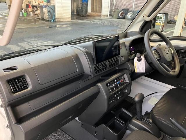 ハイゼットトラックエクストラ　４ＷＤ　ＣＶＴ　ディスプレイオーディオスマートアシスト・コーナーセンサー・切り替え式４ＷＤ（ＣＶＴ車）・電動格納ミラー・スーパーＵＶ＆ＩＲカットガラス（フロントウィンドウ）・ハロゲンヘッドランプ・マニュアルエアコン（山梨県）の中古車