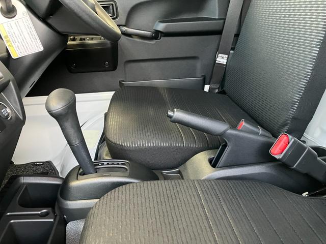 ハイゼットトラックエクストラ　４ＷＤ　ＣＶＴ　ディスプレイオーディオスマートアシスト・コーナーセンサー・切り替え式４ＷＤ（ＣＶＴ車）・電動格納ミラー・スーパーＵＶ＆ＩＲカットガラス（フロントウィンドウ）・ハロゲンヘッドランプ・マニュアルエアコン（山梨県）の中古車