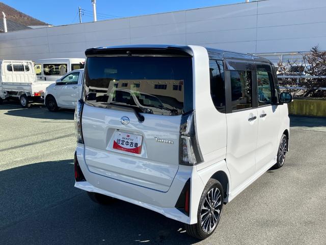 タントカスタムＲＳ　４ＷＤ　１０インチ純正ナビ　パノラマスマートアシスト・ＬＥＤヘッドライト・１５インチアルミホイール・両側パワースライドドア・ＵＳＢソケット・運転席助手席シートヒーター・レザー調Ｘフルファブリックシート・本革巻ステアリングホイール（山梨県）の中古車