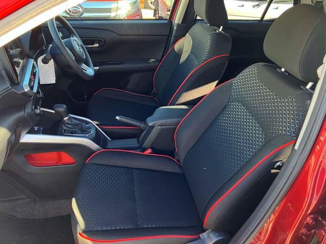 ロッキーG 純正ナビ パノラマモニタースマートアシスト・17インチアルミ・LEDヘッドランプ・LEDフォグ・シーケンシャルターンランプ・プッシュエンジンスタート・オートエアコン・USBソケット(山梨県)の中古車