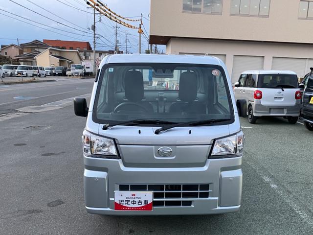 ハイゼットトラックスタンダード　４ＷＤ　ＣＶＴ　ＡＭ／ＦＭラジオデッキスマートアシスト・切り替え式４ＷＤ（ＣＶＴ車）・荷台フロア長２，０３０ｍｍ・荷台幅１，４１０ｍｍ・防錆鋼鈑・ハロゲンヘッドランプ・マニュアルエアコン（山梨県）の中古車