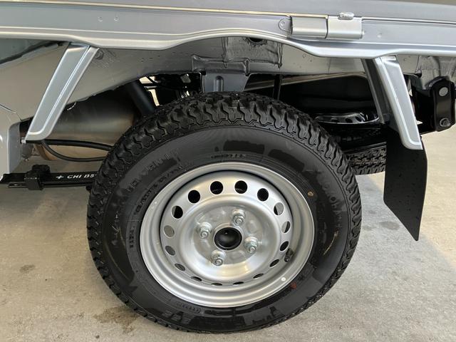 ハイゼットトラックスタンダード　４ＷＤ　ＣＶＴ　ＡＭ／ＦＭラジオデッキスマートアシスト・切り替え式４ＷＤ（ＣＶＴ車）・荷台フロア長２，０３０ｍｍ・荷台幅１，４１０ｍｍ・防錆鋼鈑・ハロゲンヘッドランプ・マニュアルエアコン（山梨県）の中古車