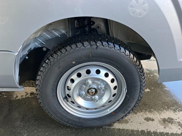 ハイゼットトラックスタンダード　４ＷＤ　ＣＶＴ　ＡＭ／ＦＭラジオデッキスマートアシスト・切り替え式４ＷＤ（ＣＶＴ車）・荷台フロア長２，０３０ｍｍ・荷台幅１，４１０ｍｍ・防錆鋼鈑・ハロゲンヘッドランプ・マニュアルエアコン（山梨県）の中古車