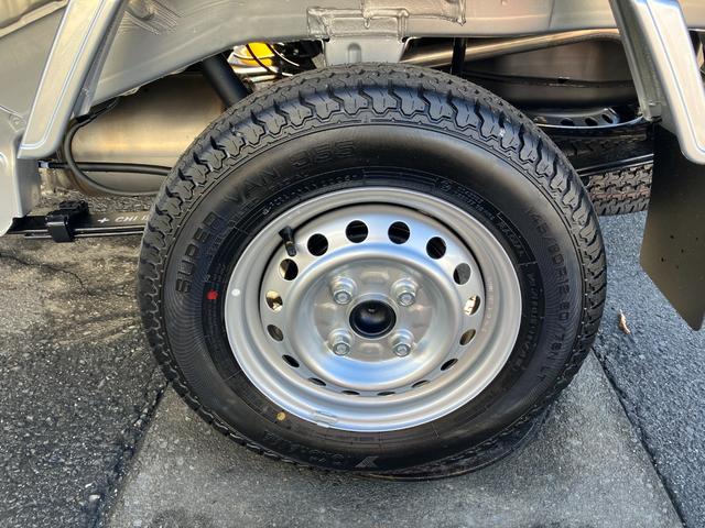 ハイゼットトラックスタンダード 4WD CVT AM/FMラジオデッキスマートアシスト・切り替え式4WD(CVT車)・荷台フロア長2,030mm・荷台幅1,410mm・防錆鋼鈑・ハロゲンヘッドランプ・マニュアルエアコン(山梨県)の中古車