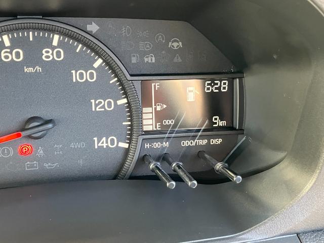 ハイゼットトラックスタンダード　４ＷＤ　ＭＴ　ＡＭ／ＦＭラジオデッキスマートアシスト・荷台フロア長２，０３０ｍｍ・荷台幅１，４１０ｍｍ・防錆鋼鈑・ハロゲンヘッドランプ・マニュアルエアコン（山梨県）の中古車