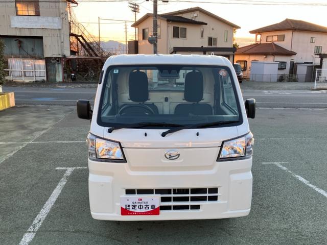 ハイゼットトラックスタンダード　４ＷＤ　ＭＴ　ＡＭ／ＦＭラジオデッキスマートアシスト・荷台フロア長２，０３０ｍｍ・荷台幅１，４１０ｍｍ・防錆鋼鈑・ハロゲンヘッドランプ・マニュアルエアコン（山梨県）の中古車