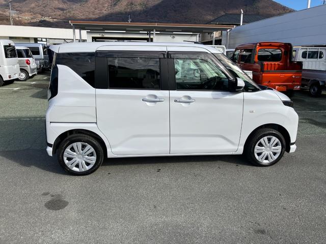 ムーヴＸ　４ＷＤ　純正１０インチナビ　パノラマモニタースマートアシスト・フルＬＥＤヘッドランプ・１４インチスチールホイール＆キャップ・マルチインフォメーションディスプレイ・キーフリー・左側パワースライドドア（山梨県）の中古車