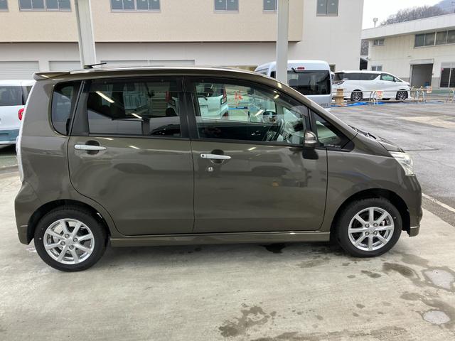 ムーヴカスタム　Ｇ　純正ナビ保証対象外１オーナー　ＡＷ　キーレスエントリー　スマートキー　ＡＢＳ　運転席エアバッグ　記録簿　パワーウィンドウ　オートエアコン（山梨県）の中古車