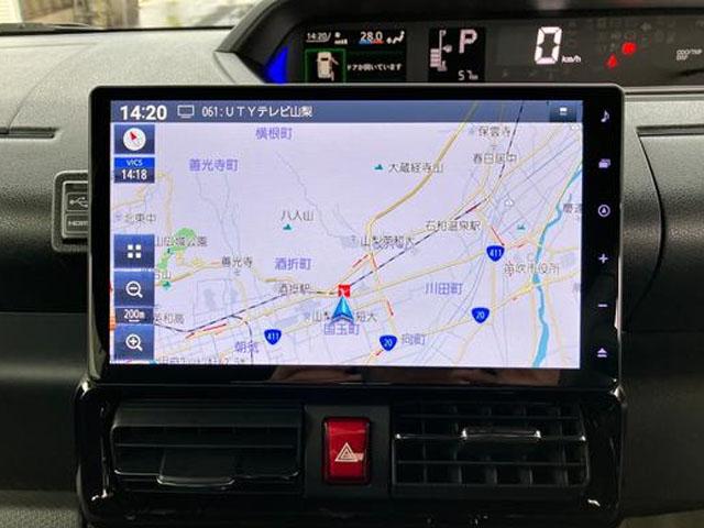 タントカスタムＲＳ　４ＷＤ　純正１０インチナビ　パノラマモニタースマートアシスト・ＬＥＤヘッドライト・１５インチアルミホイール・両側パワースライドドア・ＵＳＢソケット・運転席助手席シートヒーター・レザー調Ｘフルファブリックシート・本革巻ステアリングホイール（山梨県）の中古車