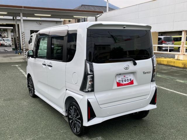 タントカスタムＲＳ　４ＷＤ　純正１０インチナビ　パノラマモニタースマートアシスト・ＬＥＤヘッドライト・１５インチアルミホイール・両側パワースライドドア・ＵＳＢソケット・運転席助手席シートヒーター・レザー調Ｘフルファブリックシート・本革巻ステアリングホイール（山梨県）の中古車