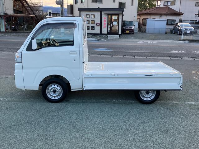 ハイゼットトラックエクストラ　４ＷＤ　ＭＴスマートアシスト・コーナーセンサー・切り替え式４ＷＤ（ＣＶＴ車）・電動格納ミラー・スーパーＵＶ＆ＩＲカットガラス（フロントウィンドウ）・ハロゲンヘッドランプ・マニュアルエアコン（山梨県）の中古車