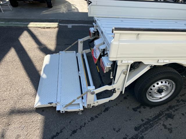 ハイゼットトラックコンパクトテールリフト　４ＷＤ　ＡＴ（山梨県）の中古車