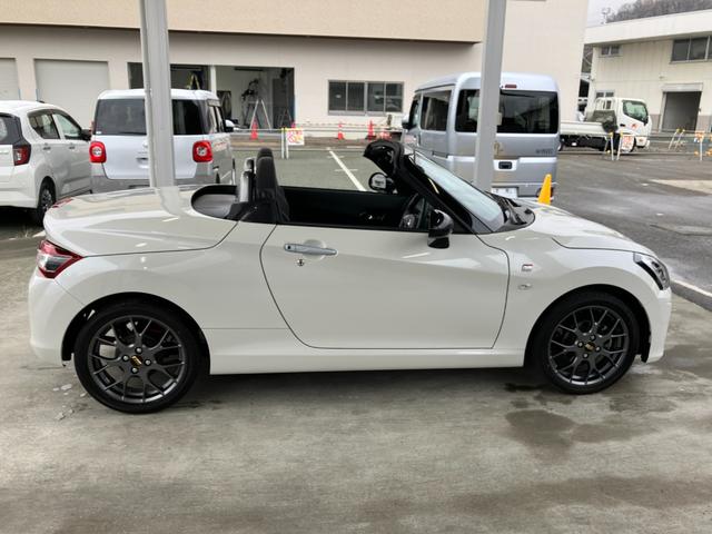 コペンＧＲ　スポーツ　純正ナビゲーションバックモニターＧＲ　ＳＰＯＲＴ専用ＢＢＳ製鍛造１６インチアルミ・ＧＲ専用インテリア・ＭＯＭＯ製本革巻ステアリング・ＧＲ専用ＲＥＣＡＲＯシート・ビルシュタイン製ショックアブソーバー・ＧＲ専用電子カードキー（山梨県）の中古車