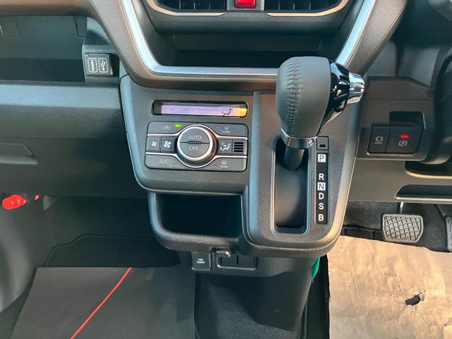 ムーヴＲＳ　４ＷＤ　純正１０インチナビ　パノラマモニターターボ　４ＷＤ　スマートキー　ＬＥＤヘッドライト　両電動スライドドア　パワーウィンドウ　オートエアコン　電動パーキングブレーキ（山梨県）の中古車