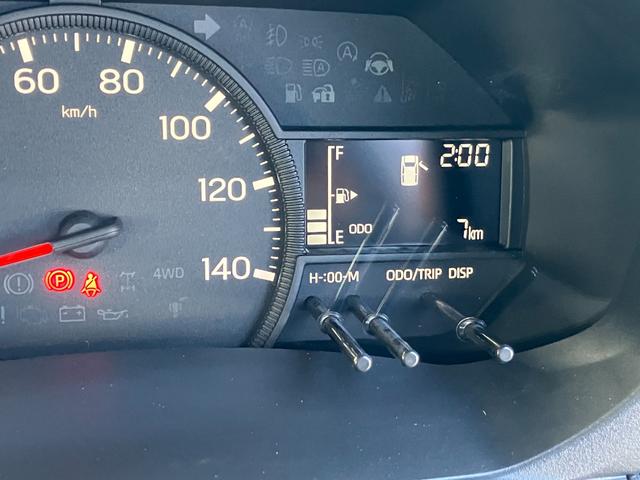 ハイゼットトラックスタンダード 4WD MT AM/FMラジオデッキ荷台フロア長2,030mm・荷台幅1,410mm・防錆鋼鈑・ハロゲンヘッドランプ・マニュアルエアコン(山梨県)の中古車