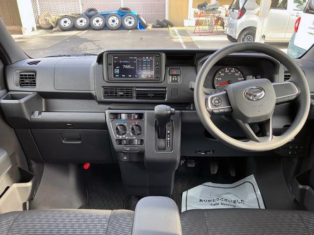 ハイゼットカーゴデッキバンＧ　２ＷＤ　ＣＶＴ　ディスプレイオーディオスマートアシスト・コーナーセンサー・ハロゲンヘッドランプ・マニュアルエアコン・撥水フルファブリックシート・プッシュエンジンスタート（山梨県）の中古車