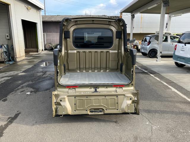 ハイゼットカーゴデッキバンＧ　２ＷＤ　ＣＶＴ　ディスプレイオーディオスマートアシスト・コーナーセンサー・ハロゲンヘッドランプ・マニュアルエアコン・撥水フルファブリックシート・プッシュエンジンスタート（山梨県）の中古車