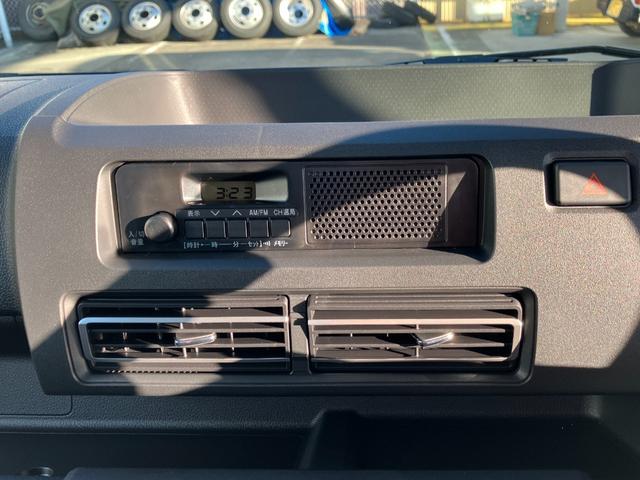 ハイゼットトラックスタンダード　４ＷＤ　ＣＶＴ　ＡＭ／ＦＭラジオデッキスマートアシスト・切り替え式４ＷＤ（ＣＶＴ車）・荷台フロア長２，０３０ｍｍ・荷台幅１，４１０ｍｍ・防錆鋼鈑・ハロゲンヘッドランプ・マニュアルエアコン（山梨県）の中古車