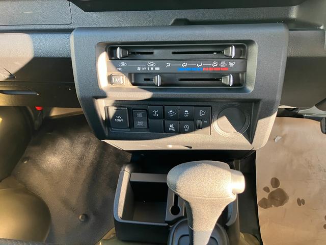 ハイゼットトラックスタンダード　４ＷＤ　ＣＶＴ　ＡＭ／ＦＭラジオデッキスマートアシスト・切り替え式４ＷＤ（ＣＶＴ車）・荷台フロア長２，０３０ｍｍ・荷台幅１，４１０ｍｍ・防錆鋼鈑・ハロゲンヘッドランプ・マニュアルエアコン（山梨県）の中古車