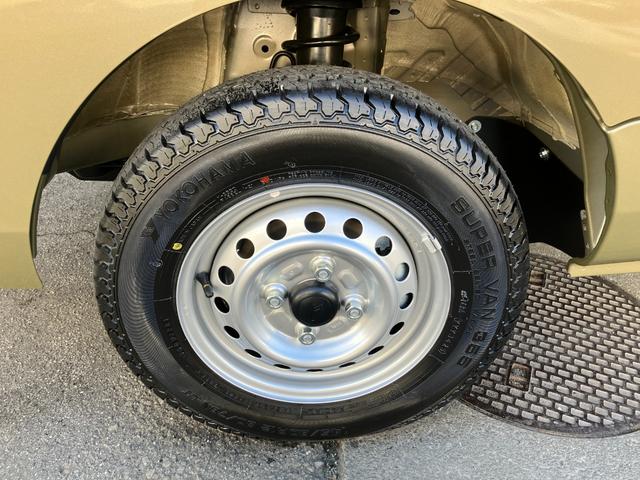 ハイゼットトラックスタンダード　４ＷＤ　ＣＶＴ　ＡＭ／ＦＭラジオデッキスマートアシスト・切り替え式４ＷＤ（ＣＶＴ車）・荷台フロア長２，０３０ｍｍ・荷台幅１，４１０ｍｍ・防錆鋼鈑・ハロゲンヘッドランプ・マニュアルエアコン（山梨県）の中古車