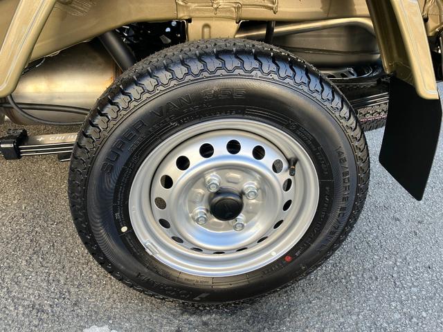 ハイゼットトラックスタンダード　４ＷＤ　ＣＶＴ　ＡＭ／ＦＭラジオデッキスマートアシスト・切り替え式４ＷＤ（ＣＶＴ車）・荷台フロア長２，０３０ｍｍ・荷台幅１，４１０ｍｍ・防錆鋼鈑・ハロゲンヘッドランプ・マニュアルエアコン（山梨県）の中古車