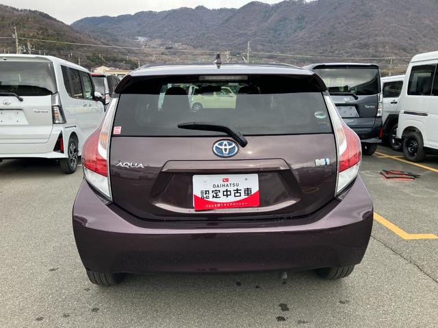 アクアＳ　整備付き　１年保証運転席エアバッグ　ＡＢＳ　プッシュ式エンジンスタートボタン　オートエアコン　電動格納ドアミラー　パワーウィンドウ（山梨県）の中古車