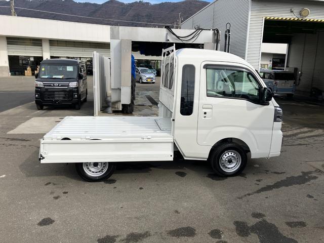 ハイゼットトラックジャンボエクストラ　４ＷＤ　ＣＶＴ　ＣＤデッキスマートアシスト・コーナーセンサー・切り替え式４ＷＤ（ＣＶＴ車）・ＬＥＤヘッドランプ・ＬＥＤフォグランプ・ＬＥＤ大型作業灯・プッシュエンジンスタート（山梨県）の中古車