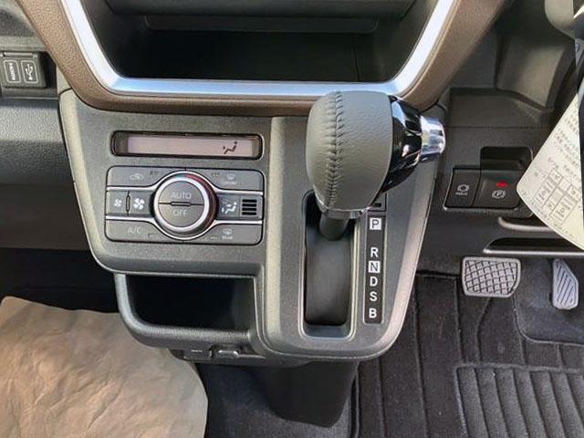 ムーヴＲＳ　１０インチナビ　パノラマモニタースマートアシスト・フルＬＥＤヘッドランプ・ＬＥＤフォグランプ・１４インチアルミホイール・プッシュエンジンスタート・両側パワースライドドア・ＵＳＢソケット（山梨県）の中古車