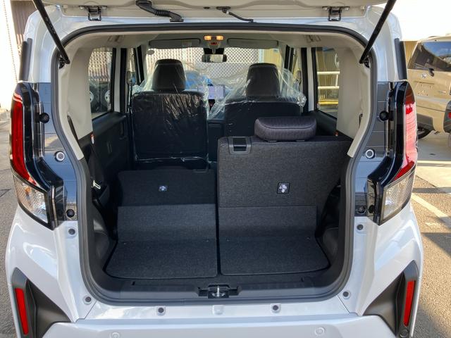 ムーヴＲＳ　１０インチナビ　パノラマモニタースマートアシスト・フルＬＥＤヘッドランプ・ＬＥＤフォグランプ・１４インチアルミホイール・プッシュエンジンスタート・両側パワースライドドア・ＵＳＢソケット（山梨県）の中古車