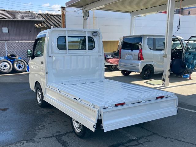 ハイゼットトラックスタンダード　農用スペシャル　４ＷＤ　ＣＶＴスマートアシスト・コーナーセンサー・切り替え式４ＷＤ（ＣＶＴ車）・スーパーデフロック・ハロゲンヘッドランプ・マニュアルエアコン・リア４枚リーフスプリング（山梨県）の中古車