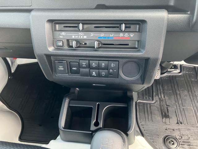 ハイゼットトラックスタンダード　農用スペシャル　４ＷＤ　ＭＴスーパーデフロック・ハロゲンヘッドランプ・マニュアルエアコン・リア４枚リーフスプリング（山梨県）の中古車