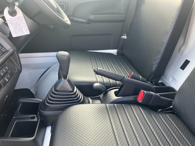 ハイゼットトラックスタンダード　農用スペシャル　４ＷＤ　ＭＴスーパーデフロック・ハロゲンヘッドランプ・マニュアルエアコン・リア４枚リーフスプリング（山梨県）の中古車