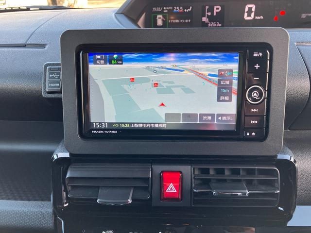 タントカスタムＲＳ　純正ナビゲーション　バックモニタースマートアシスト・ＬＥＤヘッドライト・１５インチアルミホイール・両側パワースライドドア・ＵＳＢソケット・運転席助手席シートヒーター・レザー調Ｘフルファブリックシート・本革巻ステアリングホイール（山梨県）の中古車