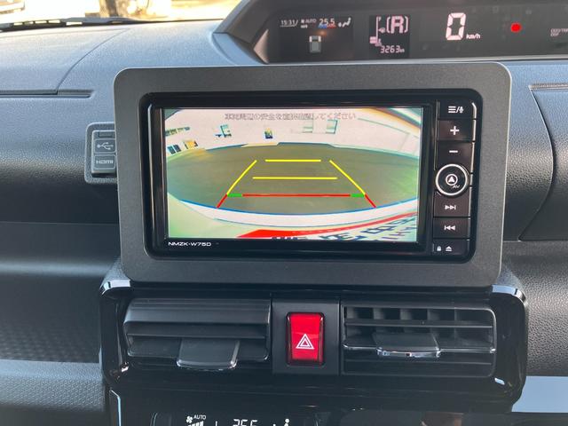 タントカスタムＲＳ　純正ナビゲーション　バックモニタースマートアシスト・ＬＥＤヘッドライト・１５インチアルミホイール・両側パワースライドドア・ＵＳＢソケット・運転席助手席シートヒーター・レザー調Ｘフルファブリックシート・本革巻ステアリングホイール（山梨県）の中古車