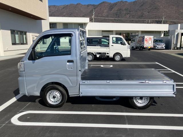 ハイゼットトラックスタンダード 4WD MT AM/FMラジオデッキ荷台フロア長2,030mm・荷台幅1,410mm・防錆鋼鈑・ハロゲンヘッドランプ・マニュアルエアコン(山梨県)の中古車